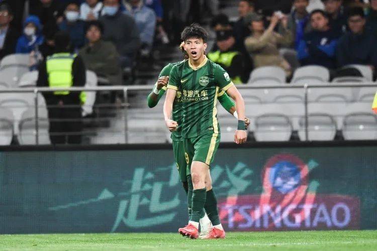 登陆欧洲？18岁小将领跑射手榜引德甲球队关注球迷：国足新希望